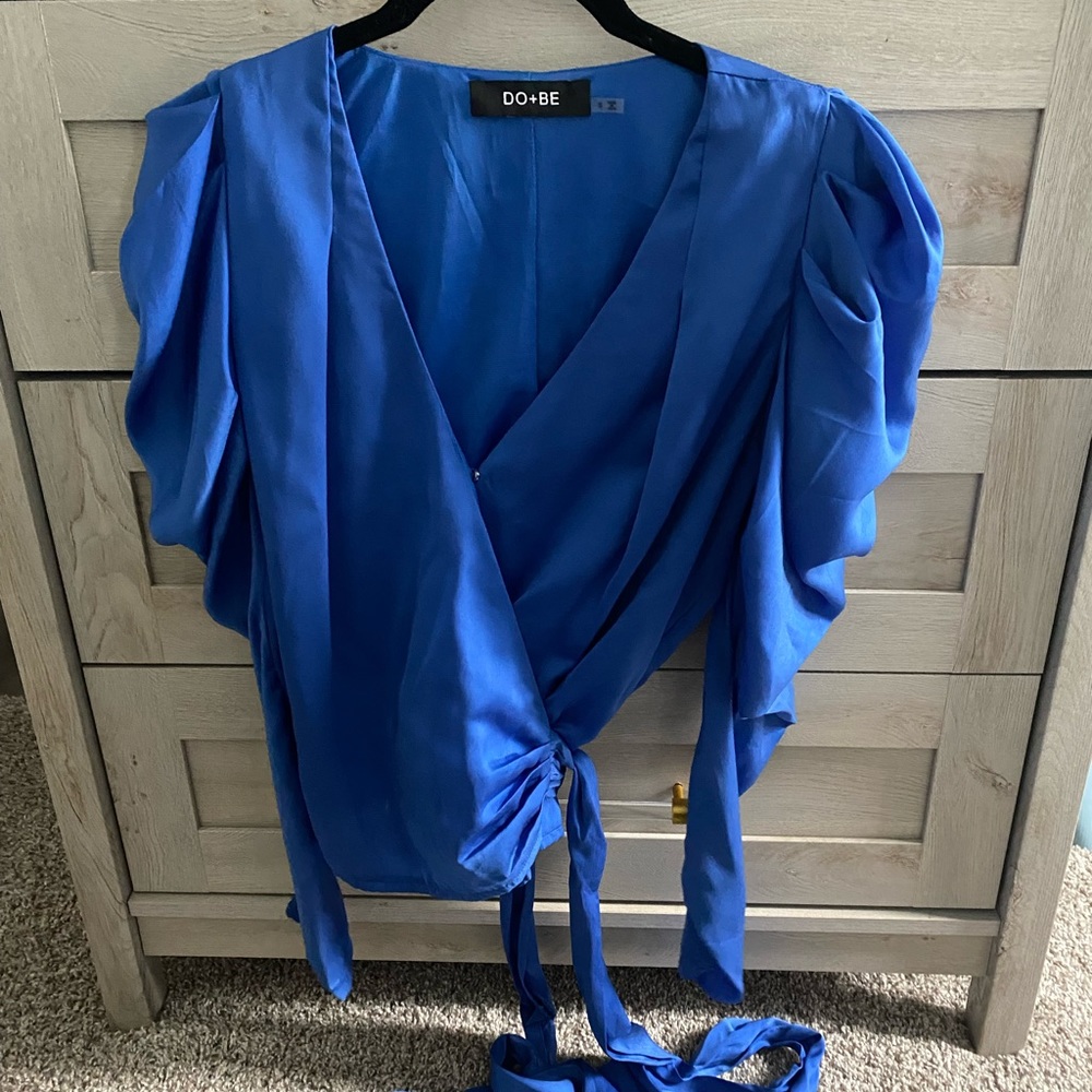 Do + Be long sleeve top